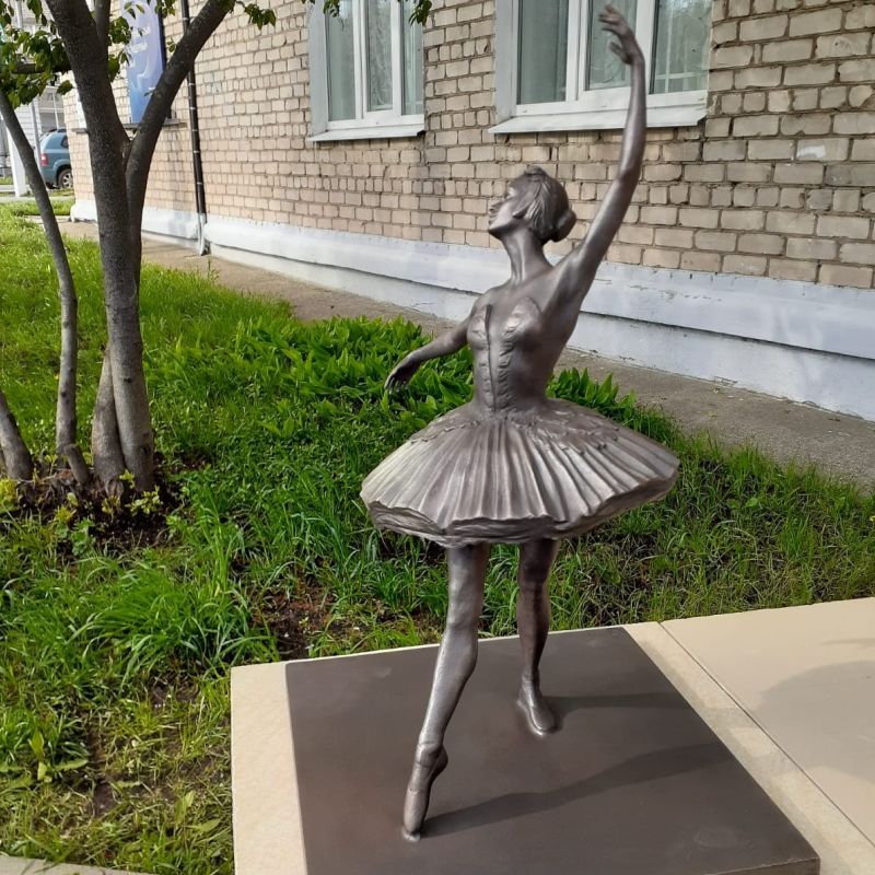 Малые бронзовые скульптуры